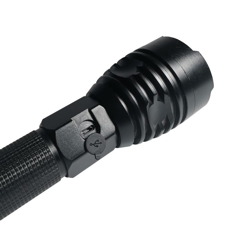 15W 1800lm LED Flashlight TED002051 - rechargeable / shockproof / waterproof IP65 - TED Electric - Image 4